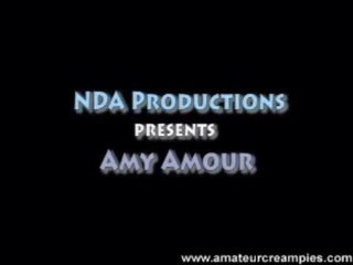 Amy amour amatöör creampie tussu täidetud